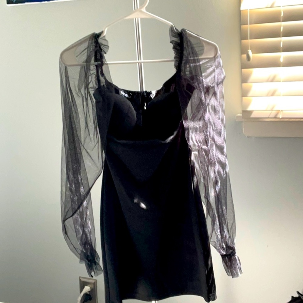 Lil black dress 👻🖤